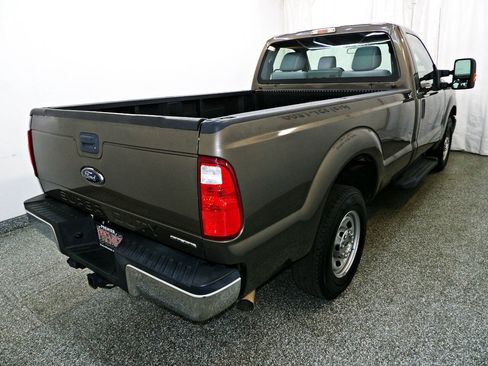 Used 2016 Ford F250 XL w/ Power Equipment Group RWD image 5