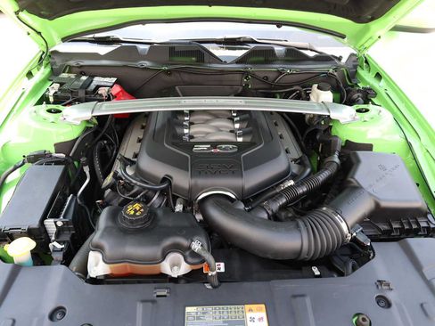 Used 2013 Ford Mustang GT RWD image 46