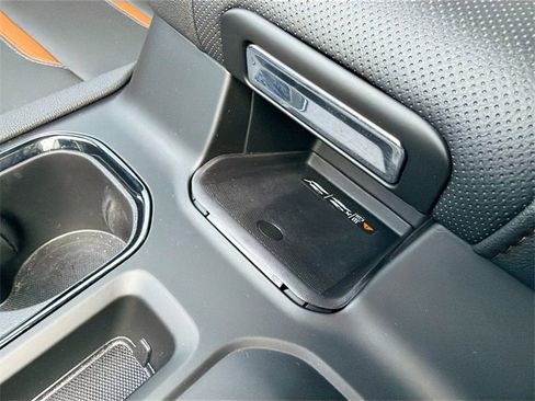 Used 2025 GMC Sierra 2500 AT4 w/ AT4 Premium Plus Package image 30