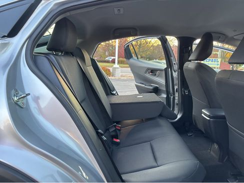 Used 2024 Toyota Prius LE image 34