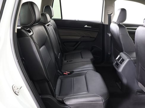 Used 2023 Volkswagen Atlas SE w/ Panoramic Sunroof Package AWD/4WD image 37
