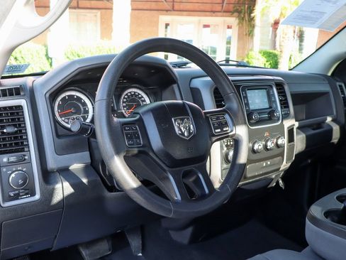 Used 2018 RAM 1500 Express image 19