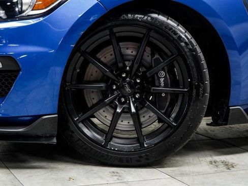 Used 2017 Ford Mustang Shelby GT350 image 5