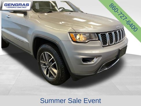 Certified 2021 Jeep Grand Cherokee Limited w/ Trailer Tow Group IV AWD/4WD image 44