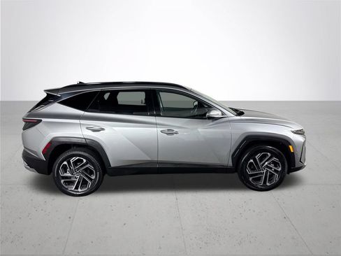 Used 2025 Hyundai Tucson Limited AWD/4WD image 5