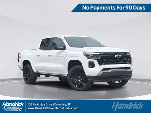 Used 2025 Chevrolet Colorado Z71 w/ Z71 Convenience Package 2 AWD/4WD image 1