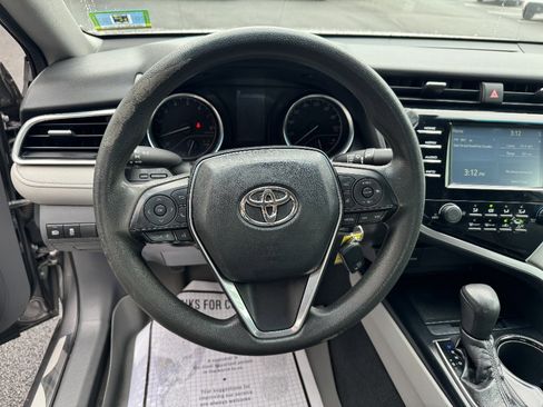 Used 2018 Toyota Camry LE w/ Protection Package (Q2) FWD image 14