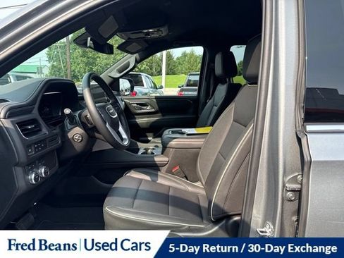 Used 2023 GMC Yukon SLT w/ SLT Luxury Package AWD/4WD image 22