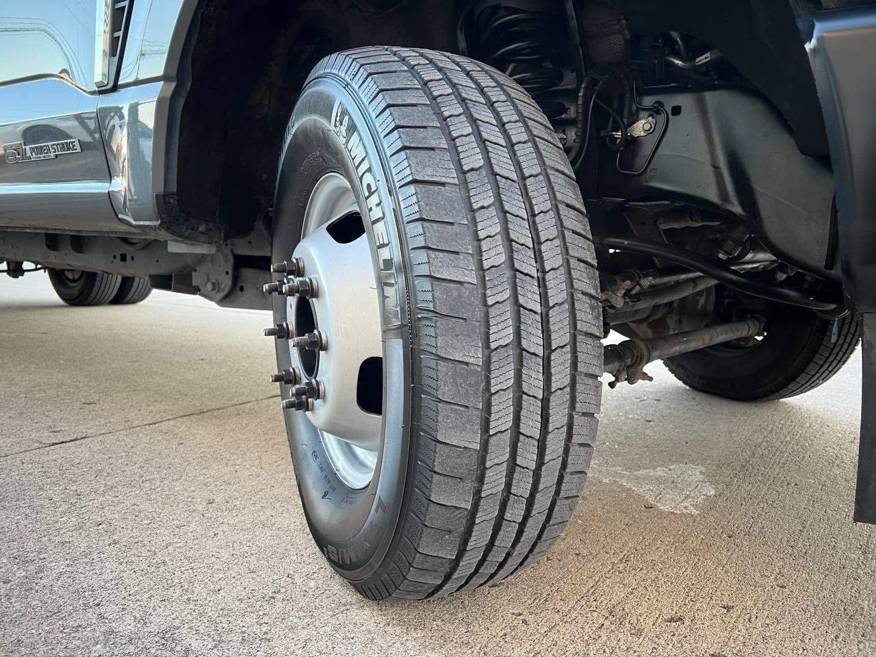 Used 2023 Ford F350 XL AWD/4WD image 27