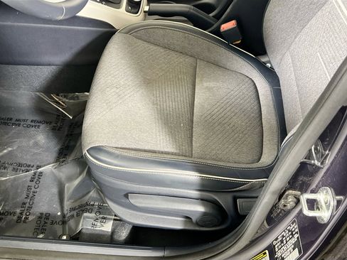 Used 2021 Hyundai Venue image 19