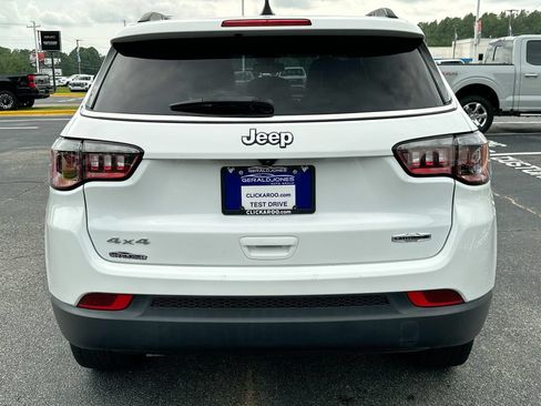 Used 2024 Jeep Compass Latitude AWD/4WD image 15