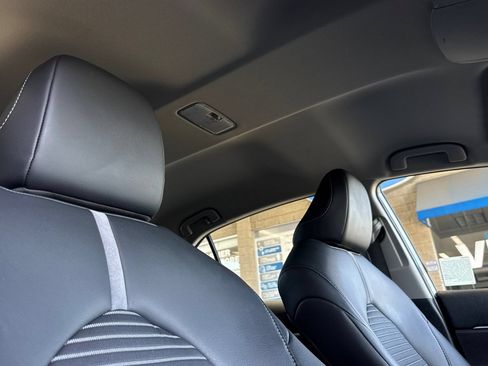 Used 2024 Toyota Camry SE FWD image 16