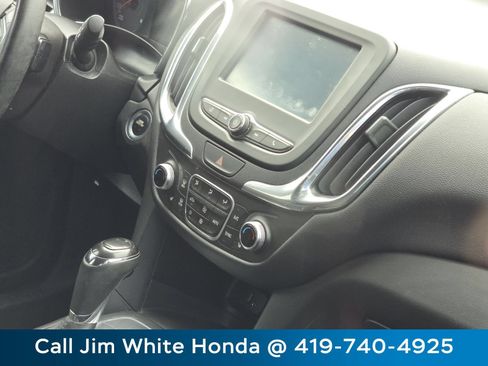 Used 2018 Chevrolet Equinox LT FWD image 20