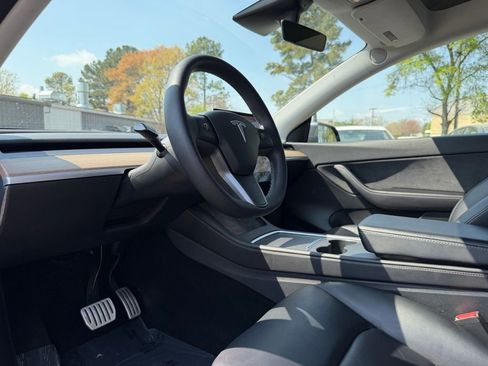 Used 2021 Tesla Model Y Performance AWD/4WD image 9