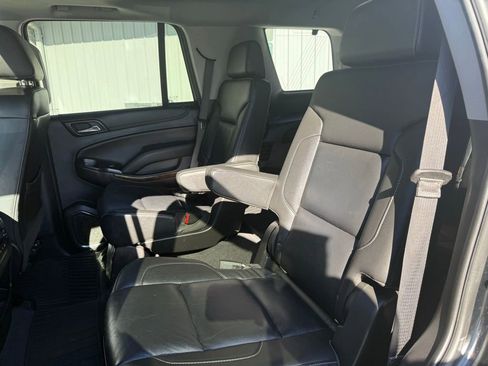 Used 2019 Chevrolet Tahoe LT image 12