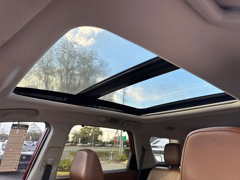 Used 2022 Nissan Pathfinder Platinum w/ Cargo Package image 26