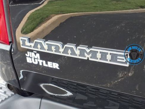 Used 2025 RAM 1500 Laramie AWD/4WD image 23
