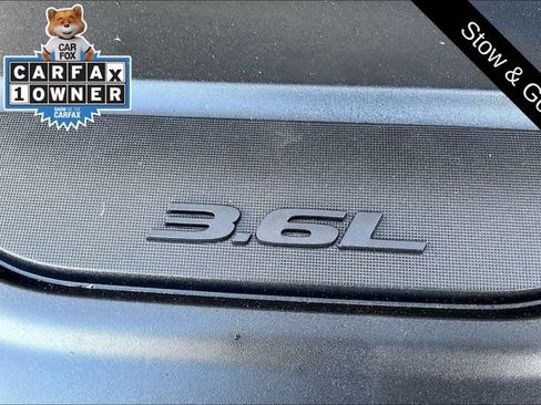 Used 2026 Chrysler Pacifica Limited w/ S Appearance Package FWD image 32