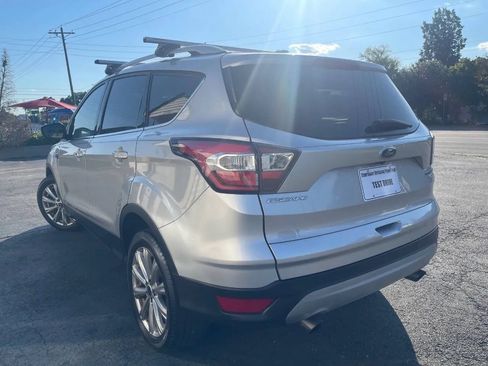 Used 2017 Ford Escape Titanium FWD image 7