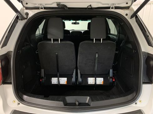 Used 2018 Ford Explorer XLT w/ Equipment Group 201A image 21