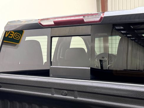 Used 2020 Chevrolet Silverado 1500 LT Trail Boss image 42