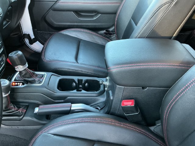 Used 2020 Jeep Gladiator Rubicon AWD/4WD image 24