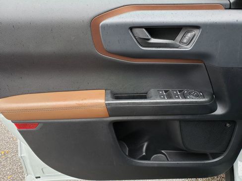 Used 2021 Ford Bronco Sport Outer Banks w/ Outer Banks Package image 10