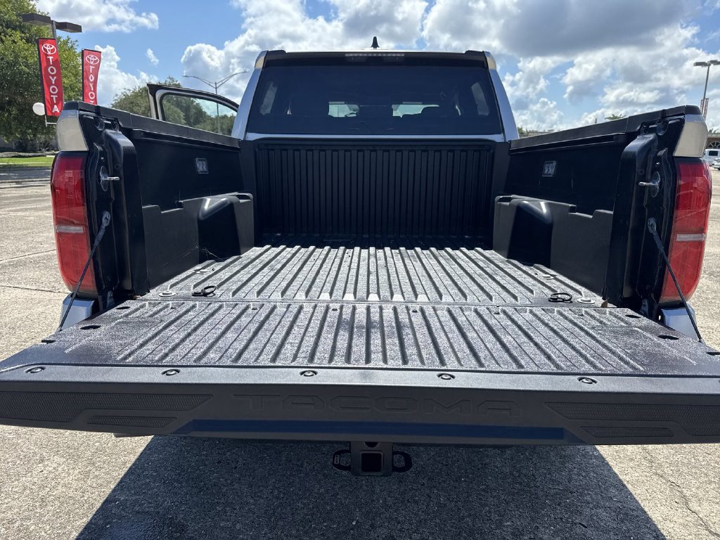 Used 2026 Toyota Tacoma SR5 AWD/4WD image 34