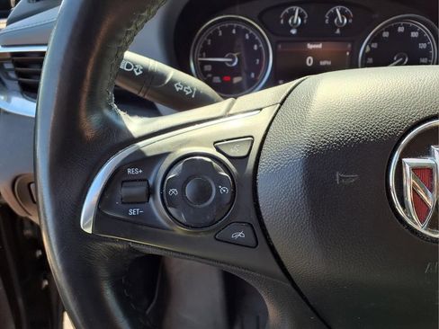 Used 2020 Buick Enclave Essence AWD/4WD image 21