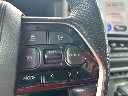 Used 2022 Toyota Tundra Limited w/ TRD Off-Road Package AWD/4WD image 15