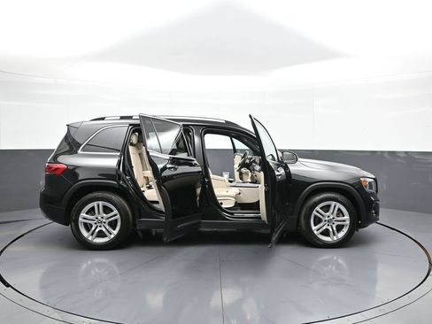 Used 2020 Mercedes-Benz GLB 250 4MATIC image 42