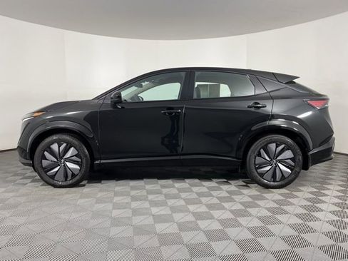 Used 2024 Nissan Ariya AWD image 6
