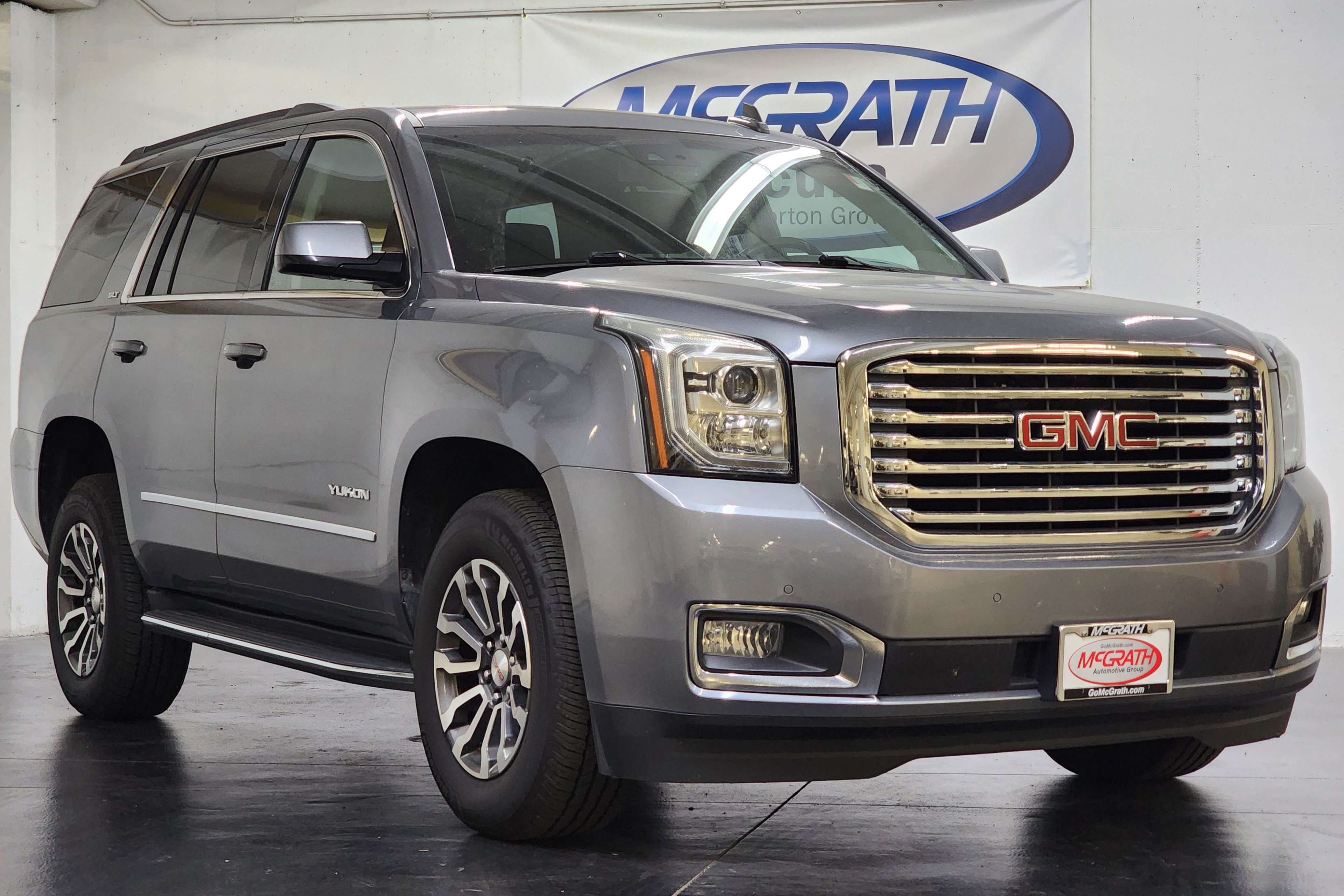 Used 2018 GMC Yukon SLT w/ Premium Edition AWD/4WD image 3
