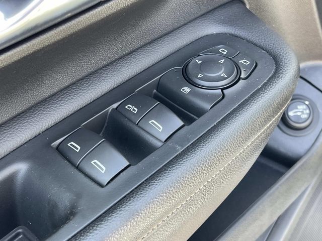 Used 2022 GMC Terrain SLT w/ Infotainment Package II FWD image 29