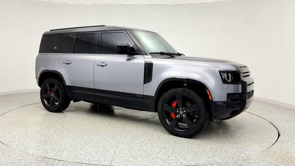 Used 2023 Land Rover Defender 110 X AWD/4WD image 3