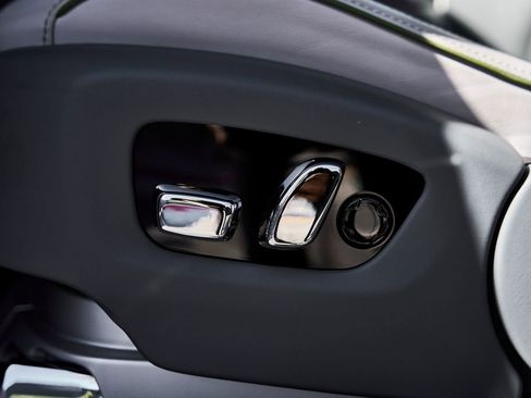 Used 2024 Rolls-Royce Spectre w/ Spectre Launch Package AWD/4WD image 43
