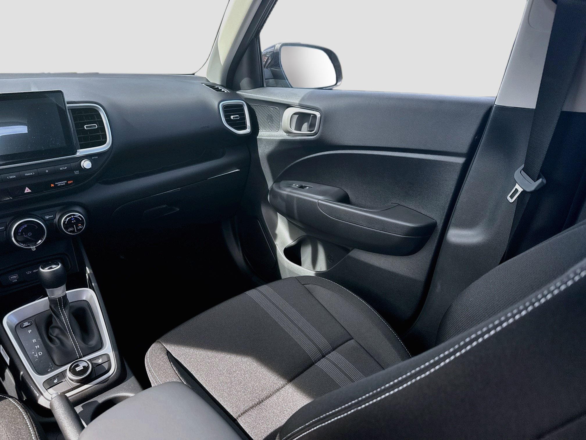 New 2026 Hyundai Venue SEL FWD image 16