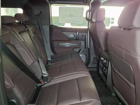 Used 2026 GMC Hummer EV SUV AWD/4WD image 7