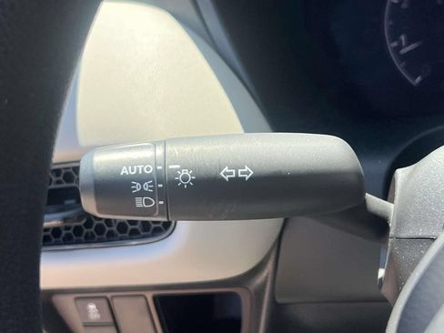 Used 2023 Honda HR-V LX image 21