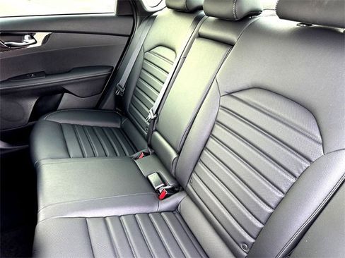 Used 2024 Kia Forte GT-Line w/ GT-Line Premium Package image 27