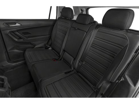 Used 2022 Volkswagen Tiguan S FWD image 11