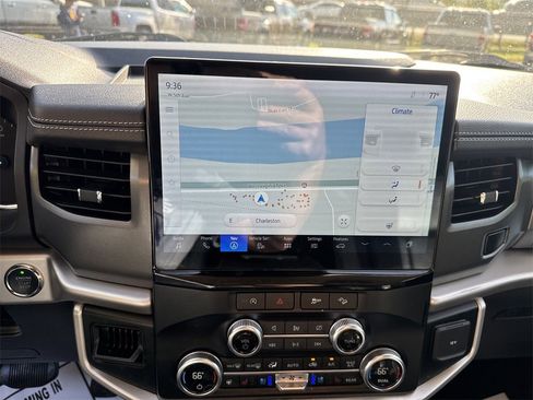 Used 2024 Ford Expedition Max XLT image 22