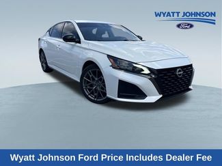 Used 2023 Nissan Altima 2.0 SR FWD 360° Tour