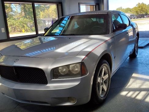 Used 2009 Dodge Charger SXT image 6