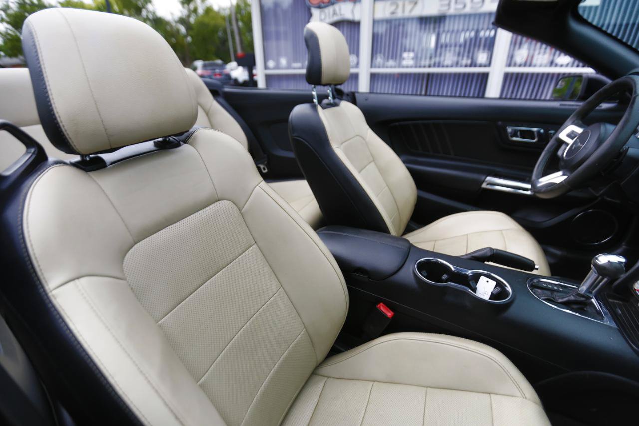 Used 2016 Ford Mustang Premium RWD image 18