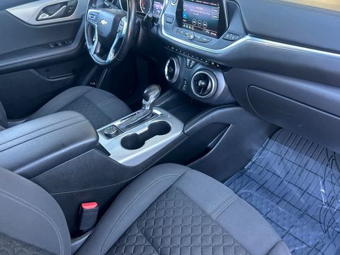 Used 2019 Chevrolet Blazer LT AWD/4WD image 16