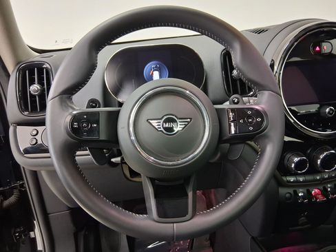 Used 2024 MINI Cooper Countryman S FWD image 9