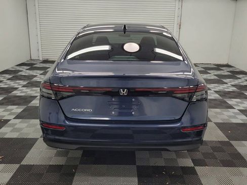 Certified 2025 Honda Accord SE image 5
