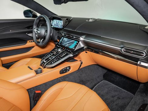 New 2026 Aston Martin V8 Vantage Roadster image 15