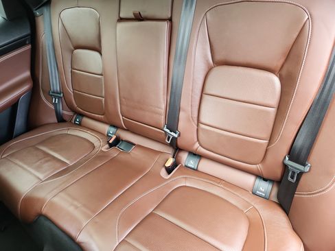 Used 2019 Jaguar F-PACE S image 26